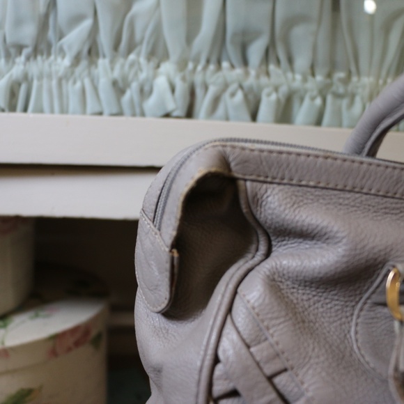 Created By Valerie New York Leather Light Gray Bag - Picture 5 of 12